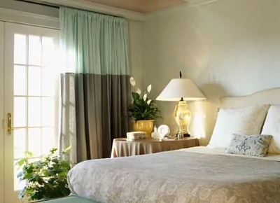 Советы по выбору штор для спальни